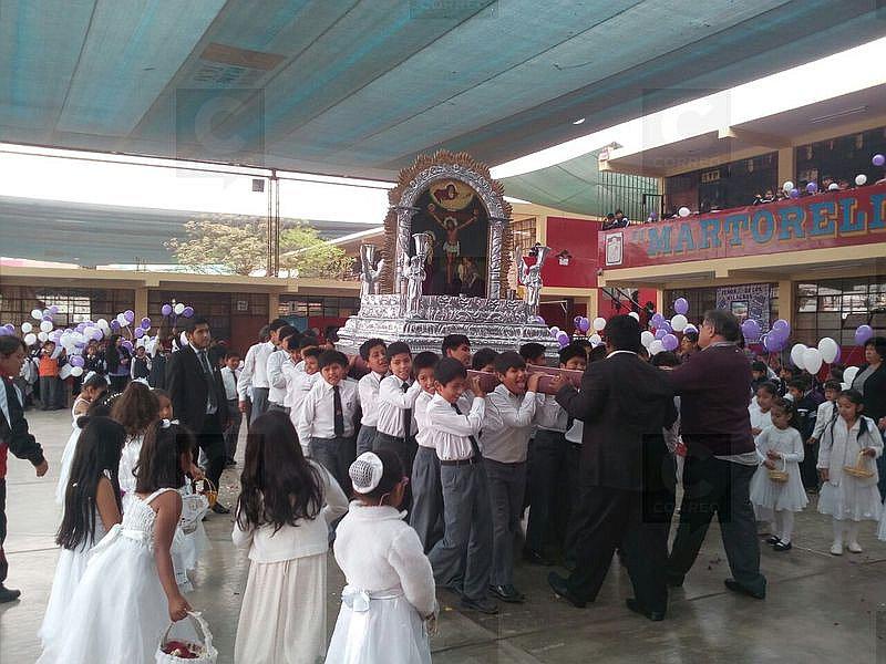 Cristo de los Niños inicia recorrido en colegios de Tacna