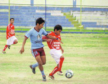 Escuela de fútbol de menores, en marcha