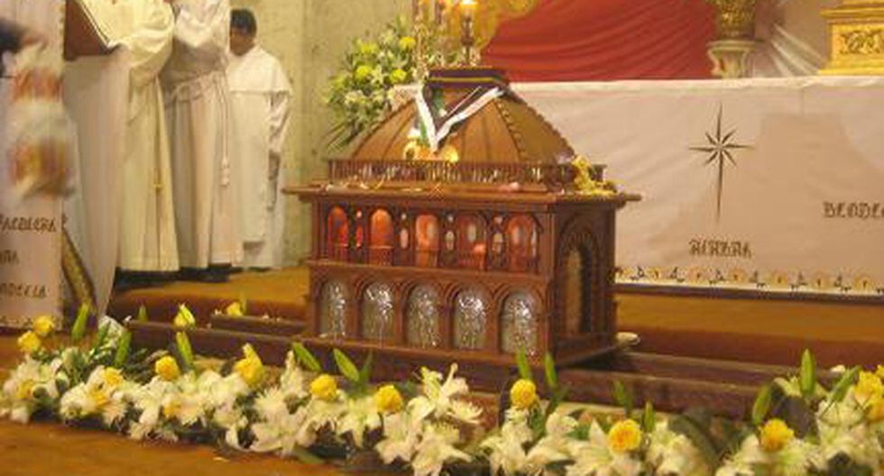 Restos De San Martn De Porres Reposan En La Catedral Per Correo