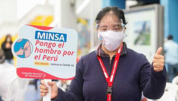 De acuerdo al Ministerio de Salud (Minsa), los peruanos y extranjeros adolescentes con síndrome de Down pueden ser vacunados en todos los centros de inoculación, incluso durante la tercera vacunatón que se desarrolla en Lima Metropolitana y Callao.