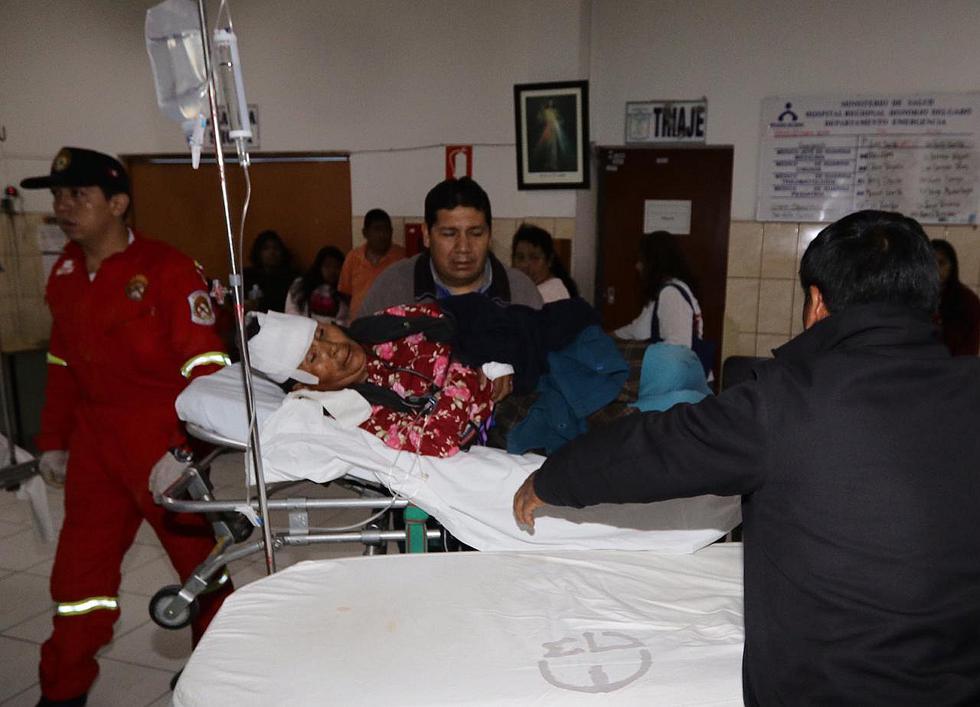 15 fallecidos y 37 heridos dejó el choque de bus y camión en Arequipa (FOTOS)