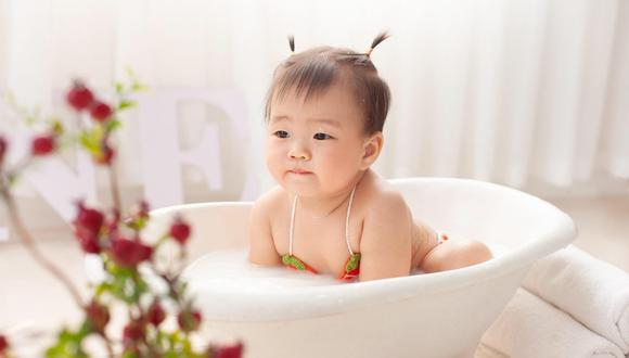 Los padres primerizos suelen temer la hora del baño, pero siguiendo estos consejos será totalmente seguro. (Foto: Pexels)