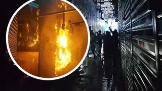 Centro comercial se incendia en Cusco por aparente corto circuito (VIDEO)