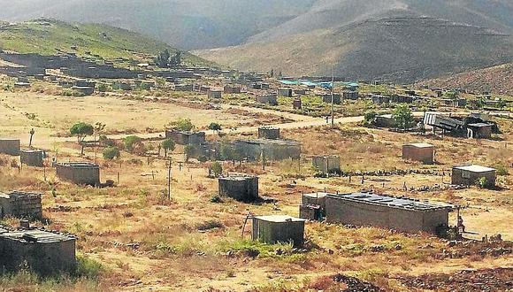 Arequipa: Invaden terrenos de la Frontera y Mirador en Mariano Melgar