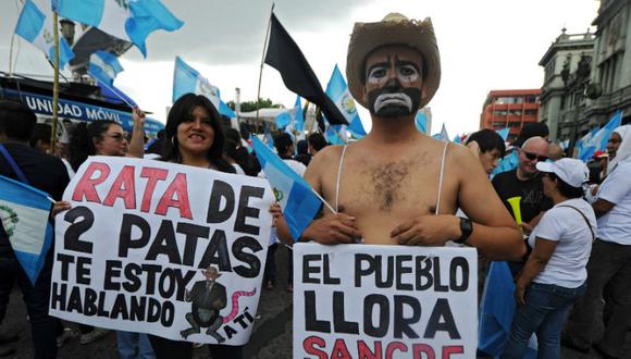 Presidente de Guatemala asegura que no renunciará a su cargo