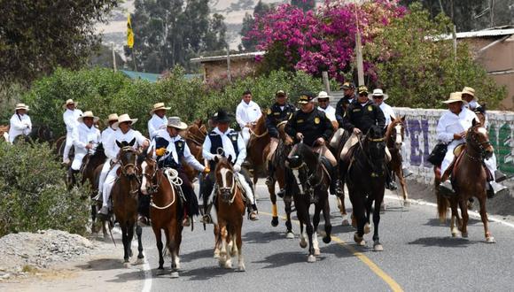 Cabalgata de caballos peruanos de paso se denominó "integrando distritos". (Foto: Difusión)