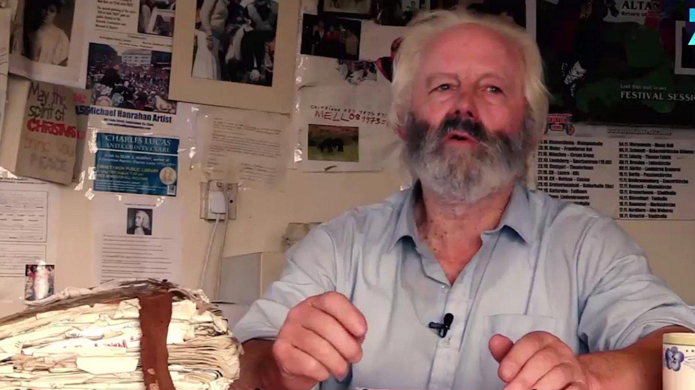 Irlanda: Conoce al "Tinder Humano" que ha juntado a más de 3 mil parejas