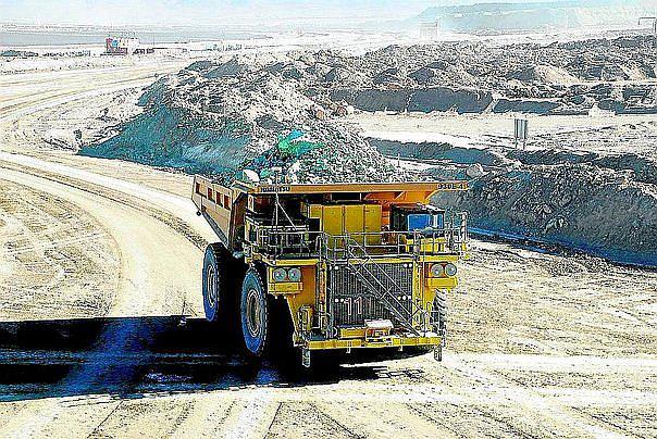 Autoridades regionales y municipales tendrán S/3,200 millones de canon este año