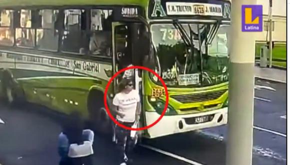 En Chorrillos hay una mujer que ataca a pasajeros de buses con una jeringa. Foto: Latina