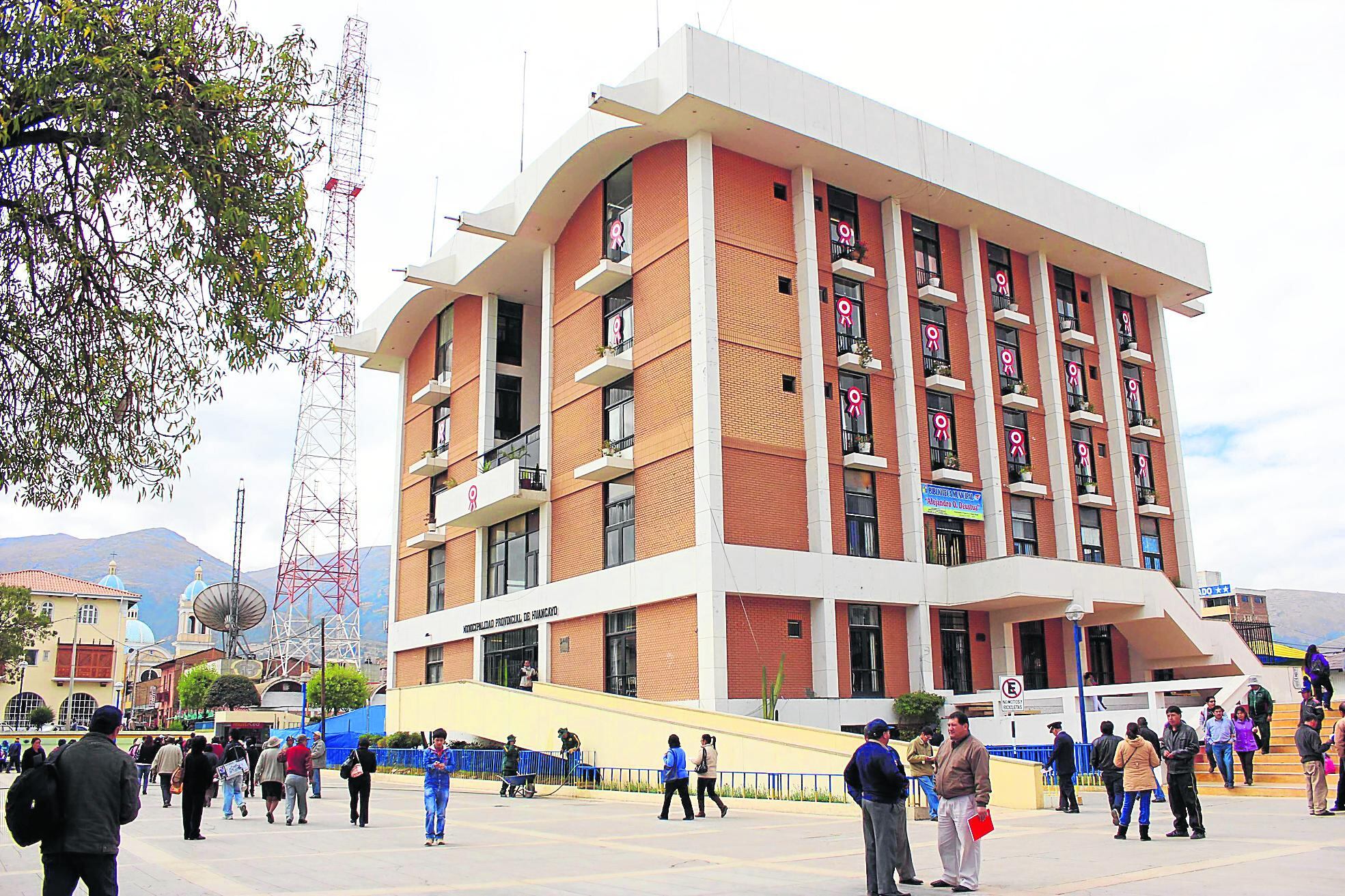 ​Municipalidad de Huancayo gasta más de S/. 109 mil en pasajes y viáticos 