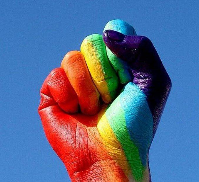 ​#PrayforOrlando: en Twitter usuarios se solidarizan y condenan ataque contra discoteca