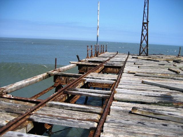Muelle de Pacasmayo se deteriora por oleaje