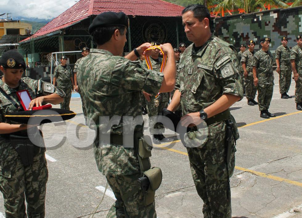 Condecoran a Jefe de Operaciones EP con la "Cruz Peruana"