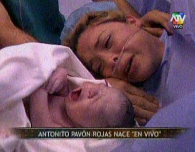 Combate: Sheyla Rojas dio a luz en vivo (VIDEO)