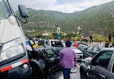Camión repartidor choca con más de 20 vehículos en Ecuador y deja 3 muertos (VIDEO)