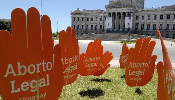 Uruguay: En 30% creció el número de mujeres que desistió abortar