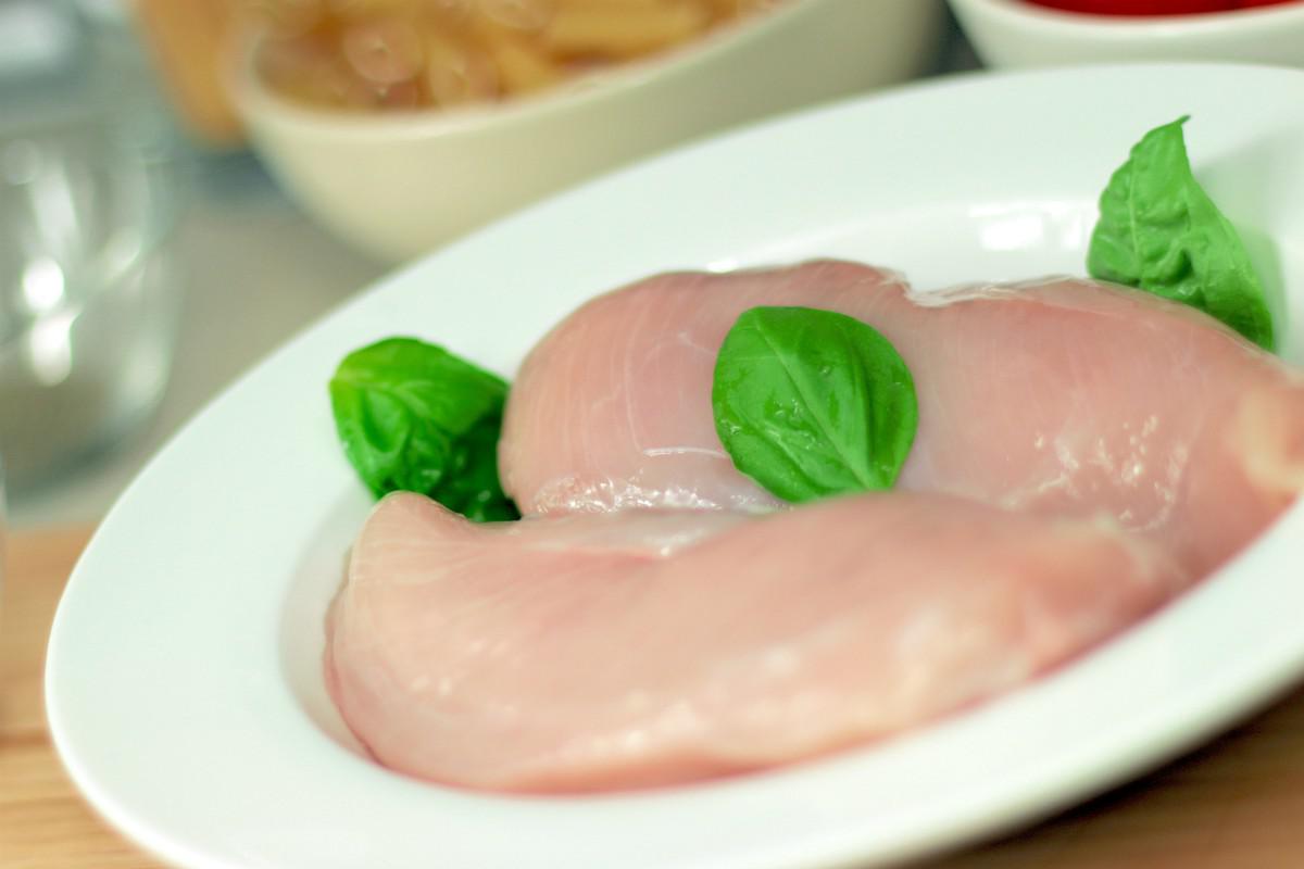 El pollo es uno de los productos cárnicos más consumidos del mundo. (Pexels)