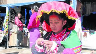Niños en Puno practican el arte de sus ancestros