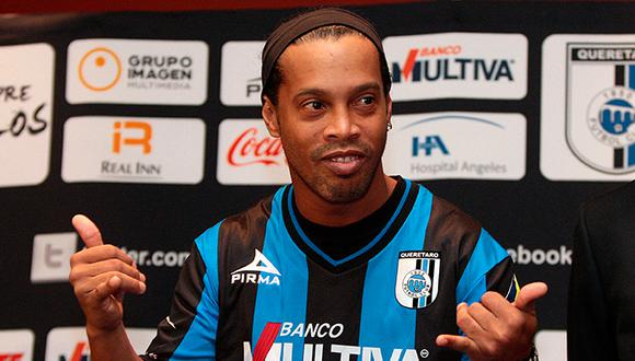 Ronaldinho podría ser despedido del Querétaro por ausentismo