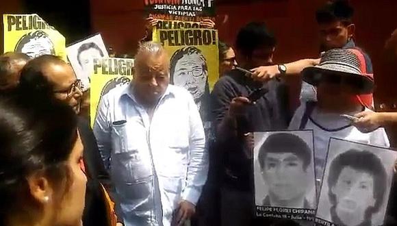 Alberto Fujimori: Familiares de víctimas de Barrios Altos y La Cantuta realizan plantón en exteriores del TC (VIDEO)