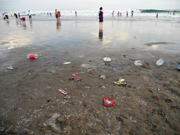 Playas quedaron contaminadas luego de Año Nuevo