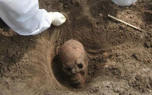 Hallan esqueleto que pertenecería a rey vikingo