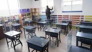 Gobierno mexicano y sindicato de maestros pactan regreso voluntario a clases