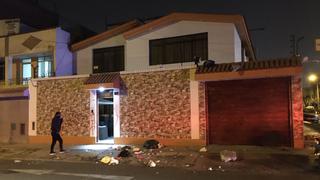 Sujetos vandalizaron casa del futbolista Carlos Ascues en San Miguel