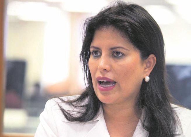 Carmen Omonte sobre 'file' contra Ana Jara: "Rechazamos que venga de una dirección planteada por el Gobierno"