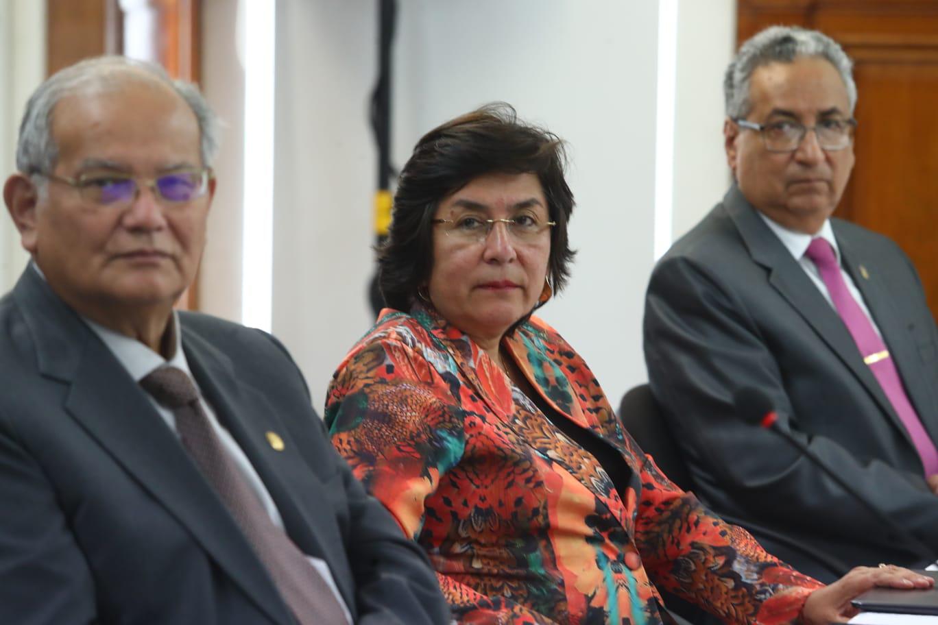 La presidenta del TC, Marianella Ledesma, participó en la sesión para escuchar las respuesta de Marco Tulio Falconí. (Foto: GEC)