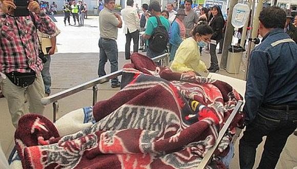 Joven madre se somete a cesárea en Hospital Regional de Ayacucho y hoy lucha por su vida en Lima