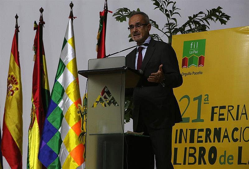Feria del Libro de Bolivia: Conmemoran los 400 años de la muerte de Cervantes
