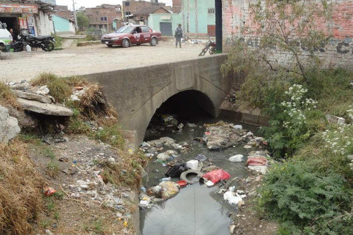 Río Chilca es una cuenca maloliente