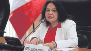 María Acuña, congresista por Lambayeque, recortaría sueldos de trabajadores