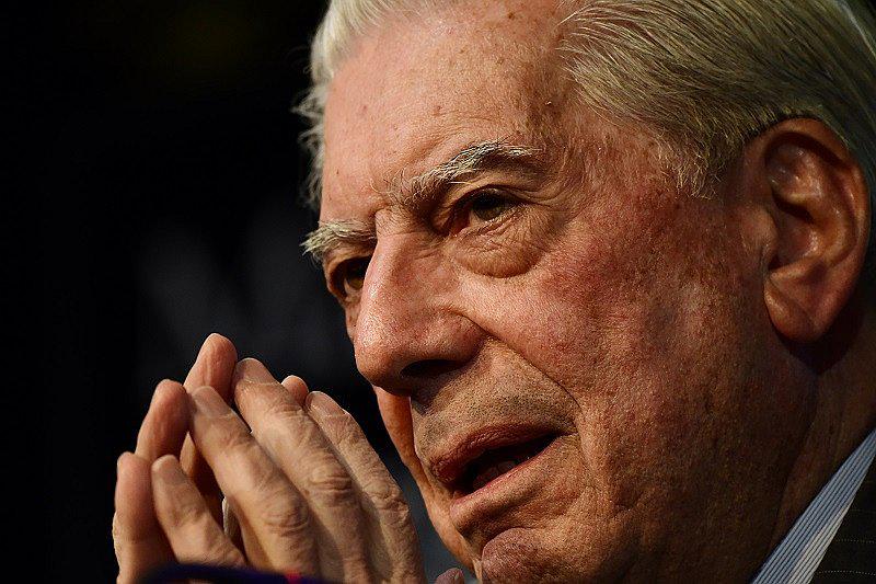 ​Ministerio de Cultura dominicano defiende premio a Vargas Llosa ante criticas