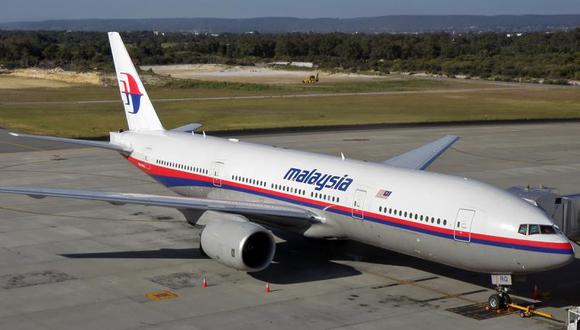 Desaparece avión con 239 personas en Kuala Lumpur