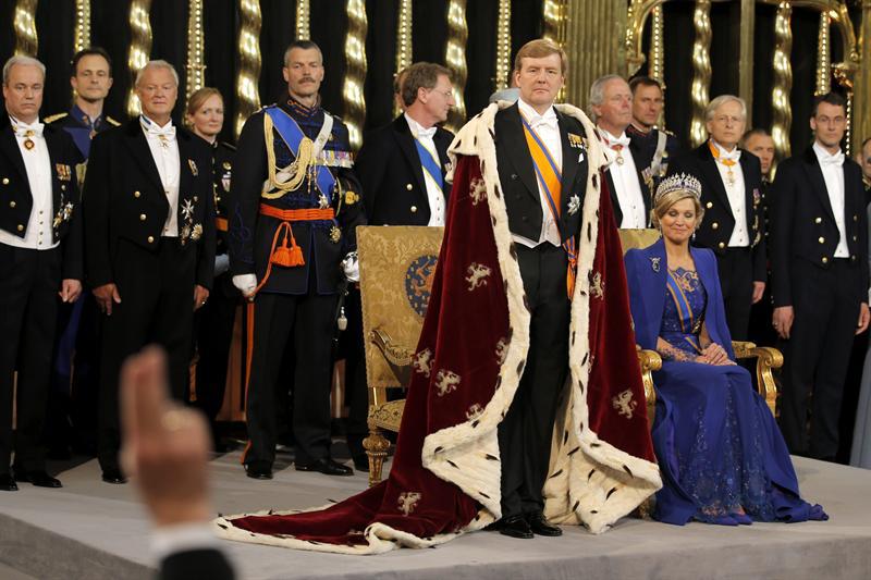 Guillermo-Alejandro jura como rey de los Países Bajos