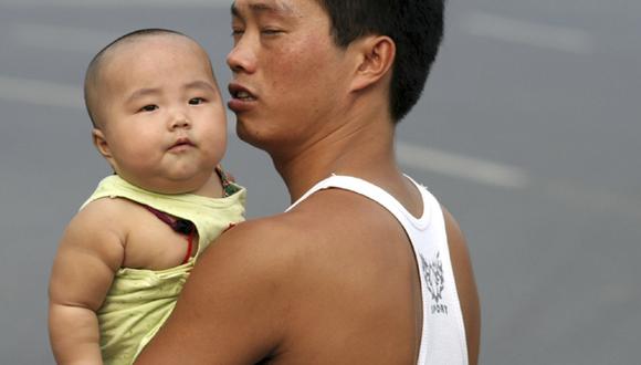 Los chinos crecen un poco pero engordan mucho, según estudio 