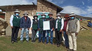 Apurímac: Entregan títulos de propiedad en comunidad campesina quechua Andrés Avelino Cáceres