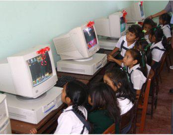 El Plan Huascarán,
 un engaño público