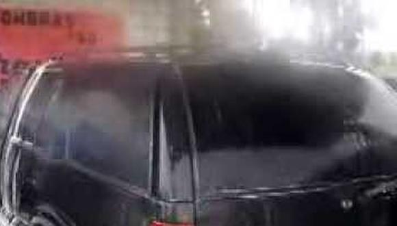 Ecuador: ​Hallan bomba debajo de auto del jefe del cuerpo de bomberos