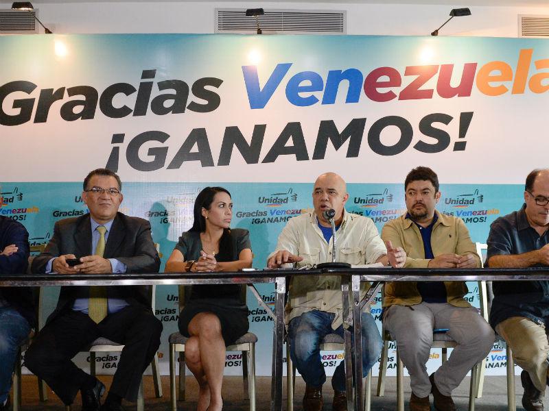 Venezuela: Oposición alcanzó la mayoría calificada de 112 diputados