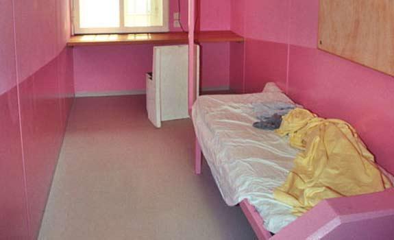 Suiza: Pintarán cárceles de color rosado