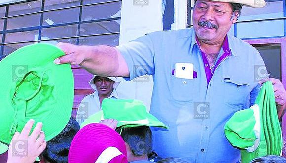 Municipio repartió gratuitamente sombreros a escolares de Majes