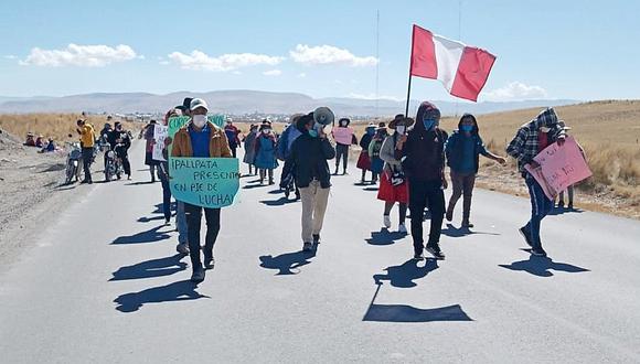 Cusco: manifestantes marchan a campamento minero en Espinar.