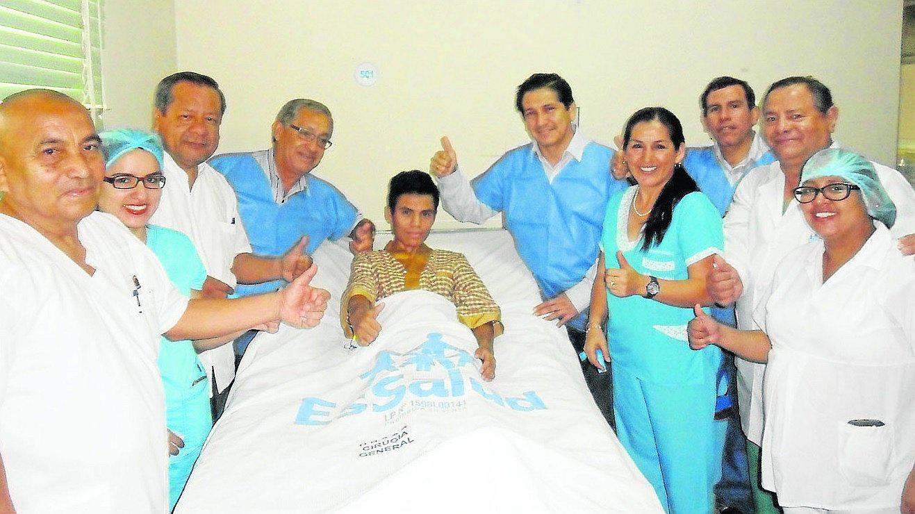 Joven y madre de familia reciben trasplante de riñón en EsSalud