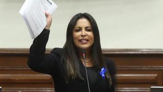 Rechazan moción de censura contra Patricia Chirinos