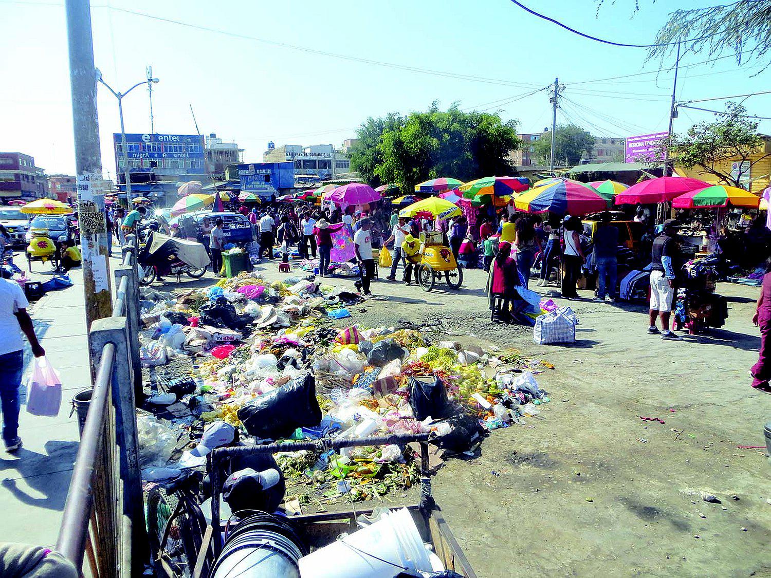 Alcalde debe elaborar plan para recuperar la vías públicas 