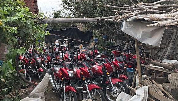 ​Encuentran 18 motocicletas de Serenazgo almacenadas en precaria vivienda