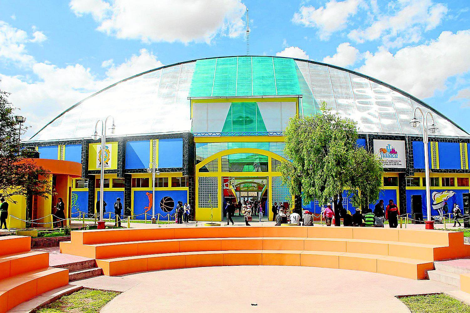 Tres funcionarios están sentenciados por la obra  del complejo en La Capilla